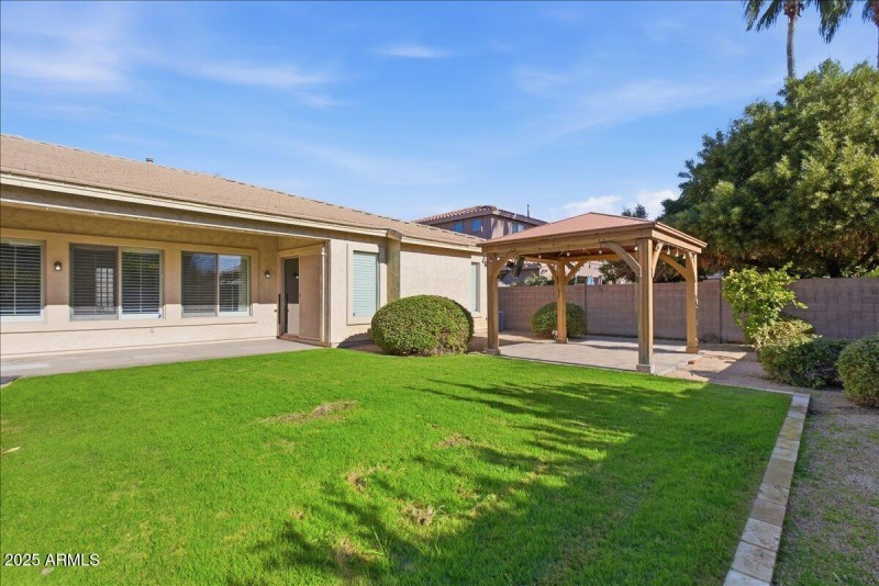 47-15115 W Pierson St