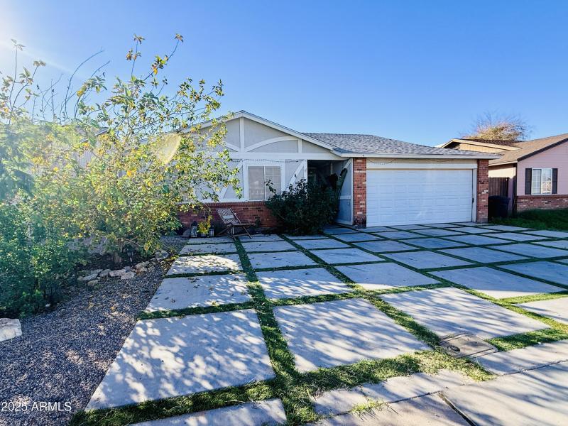 58786516-4744-4F02-8D34-C054A621F7A0_1_2