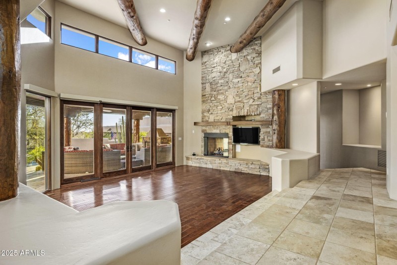 6-web-or-mls-D46A7182