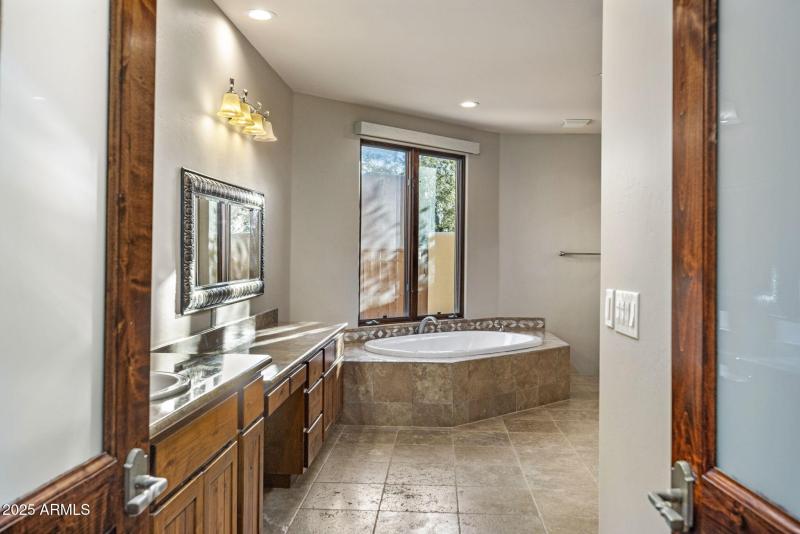 16-web-or-mls-D46A7246