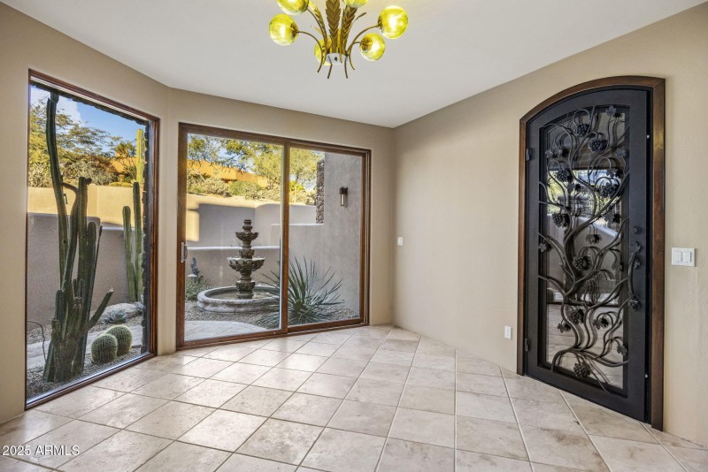 24-web-or-mls-D46A7293