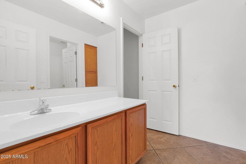 38-web-or-mls-P1404792