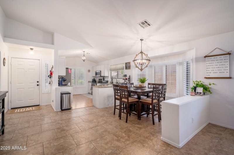 2246 E Soft Wind Dr (10)