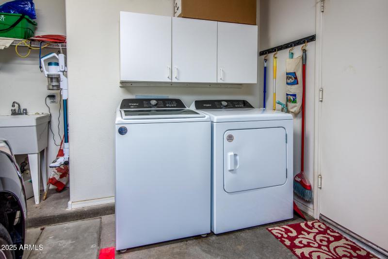 Washer-Dryer in Garage