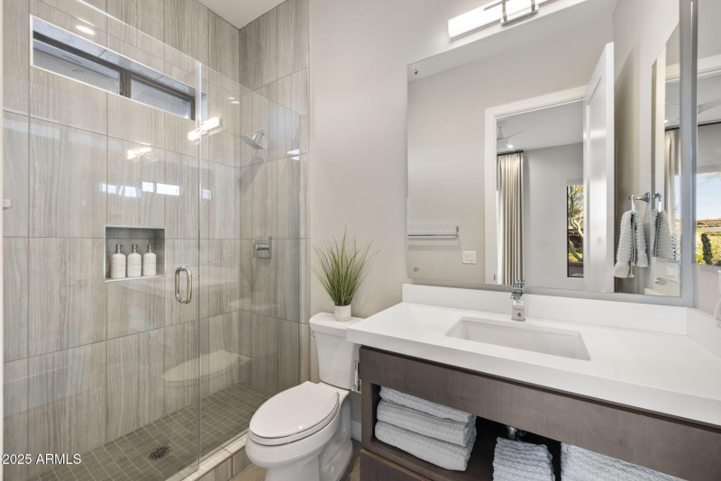 39-web-or-mls-16037-e-ridgestone-dr