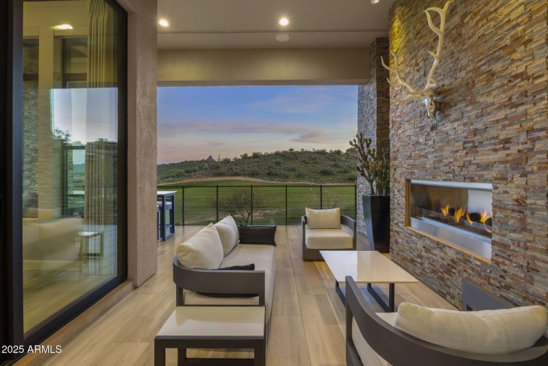 68-web-or-mls-16037-e-ridgestone-dr