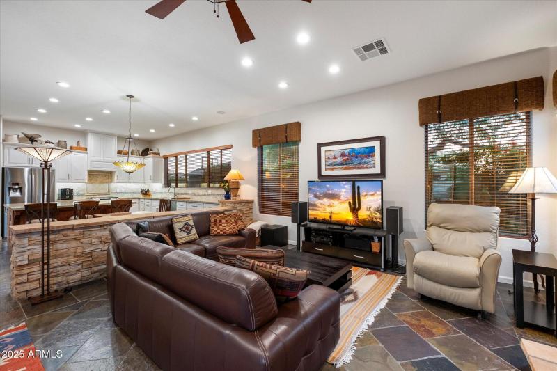 19-Dining & Family Room