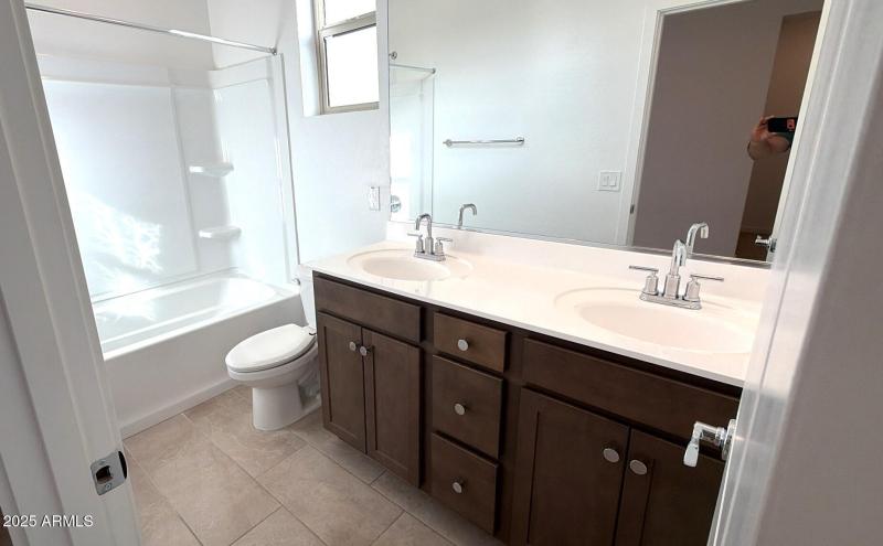 5846326A-BCCA-4380-8741-E650412FDA4C