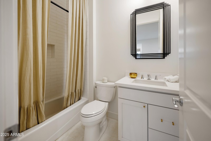 hummingbird_bedrooms14