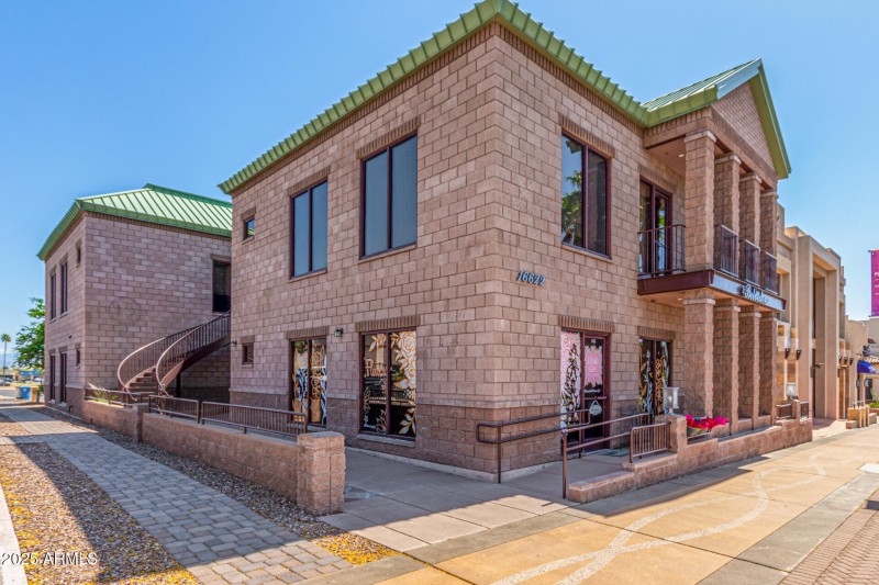 31 - Ave of the Fountains