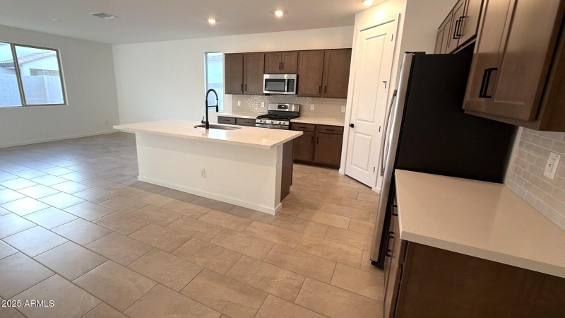 3CDCC02A-8804-41B2-840D-8B007EE6858E