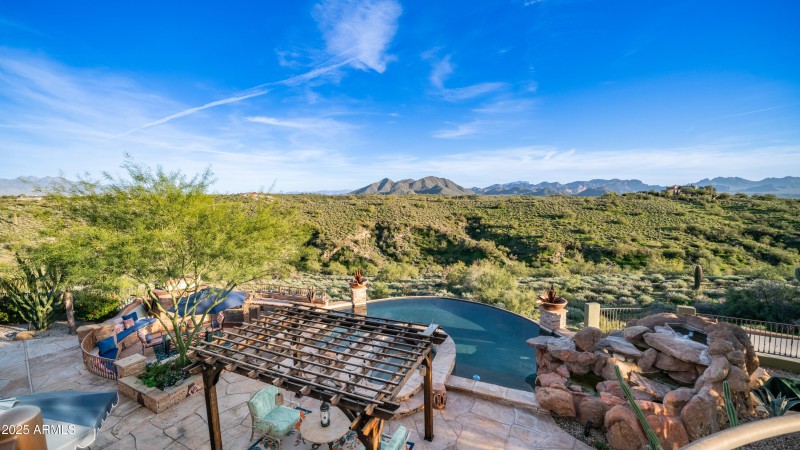 13815 N Vista Del Oro Exteriors-3