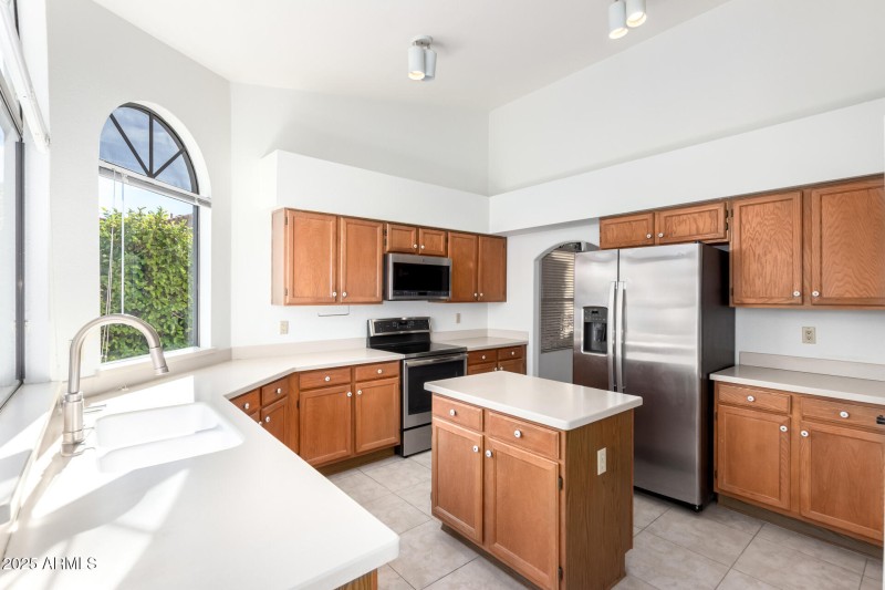 3 - Corrine (12 - 20 -25)