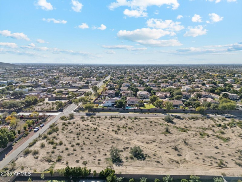 03-DJI_20251216111319_0016_D