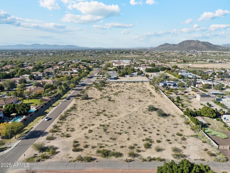 09-DJI_20251216111714_0056_D