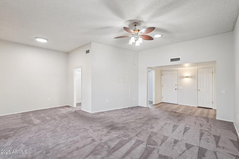 8-web-or-mls-W Jacaranda Dr-S2112-009