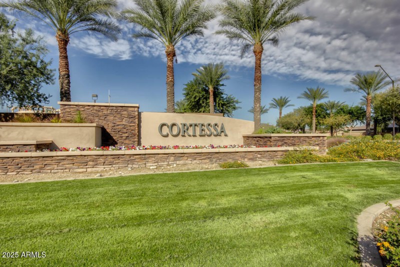 1 Beautiful Cortessa!