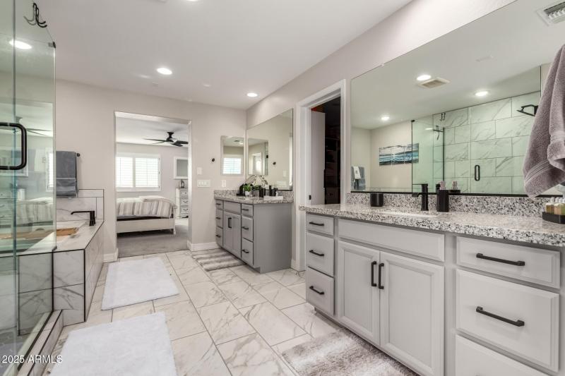 24 - Mariposa Grande 14045