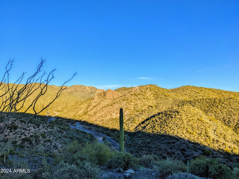 005_005_Mexican Hat Rock Formation