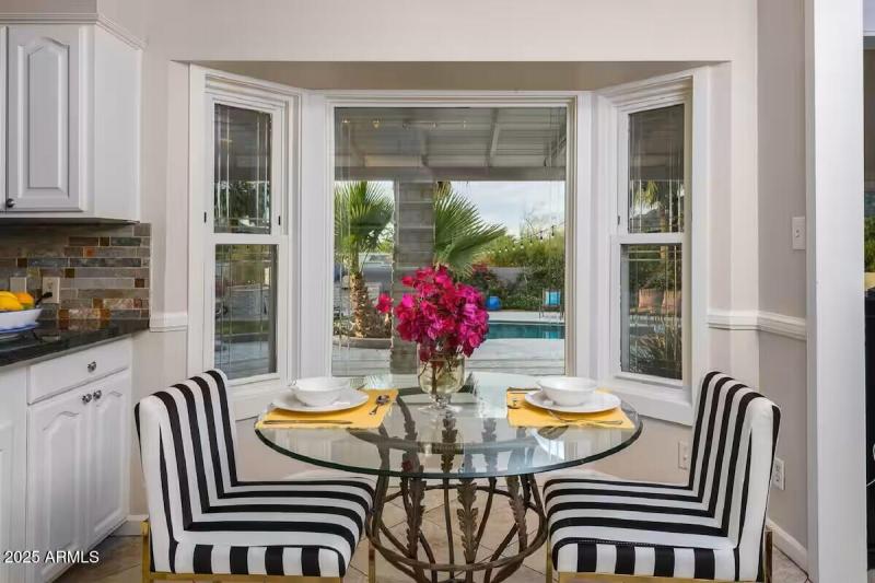 Breakfast Nook