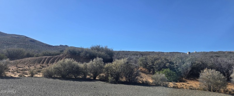 Entrance view off Cul-de-sac