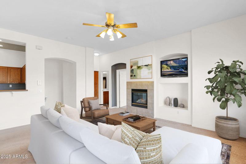 43-web-or-mls-17-web-or-mls-P1404702-2