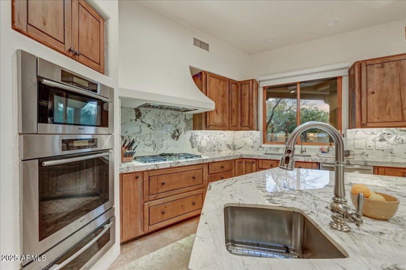 Gourmet Kitchen with Miele appliances