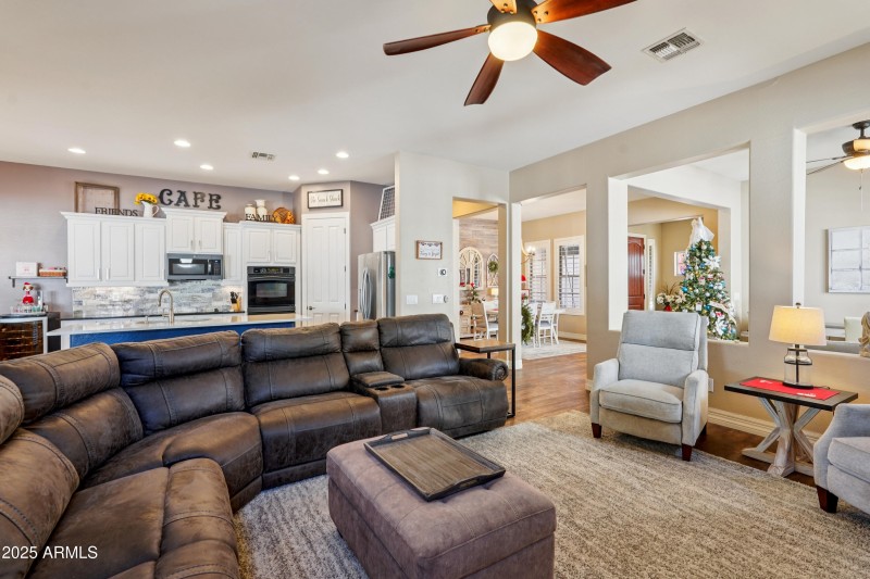 13-print-N 153rd Dr-S2212-013