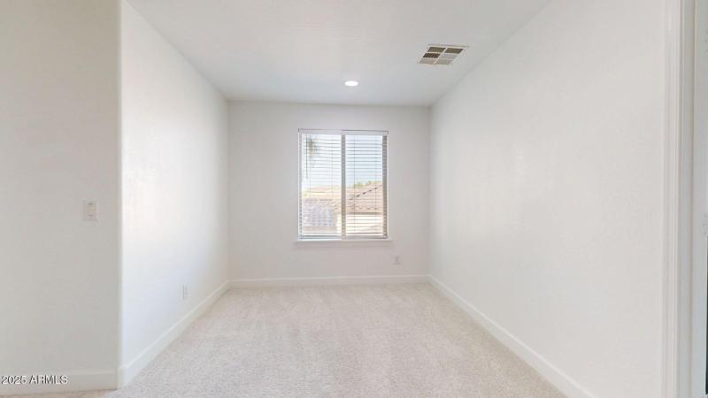 269-S-165th-Dr-12222025_092255