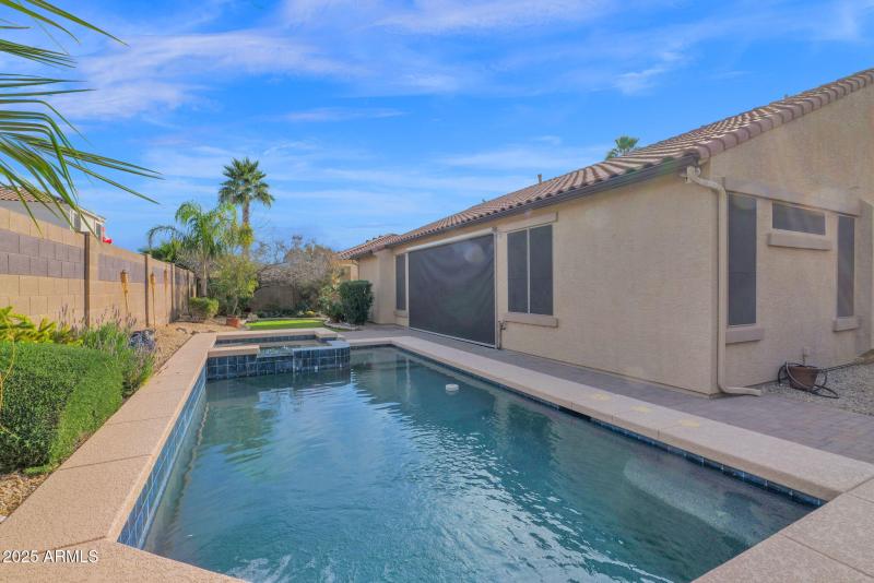 3810 Latham - 35Pool