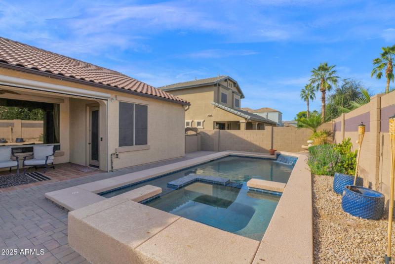 3810 Latham - 36Pool