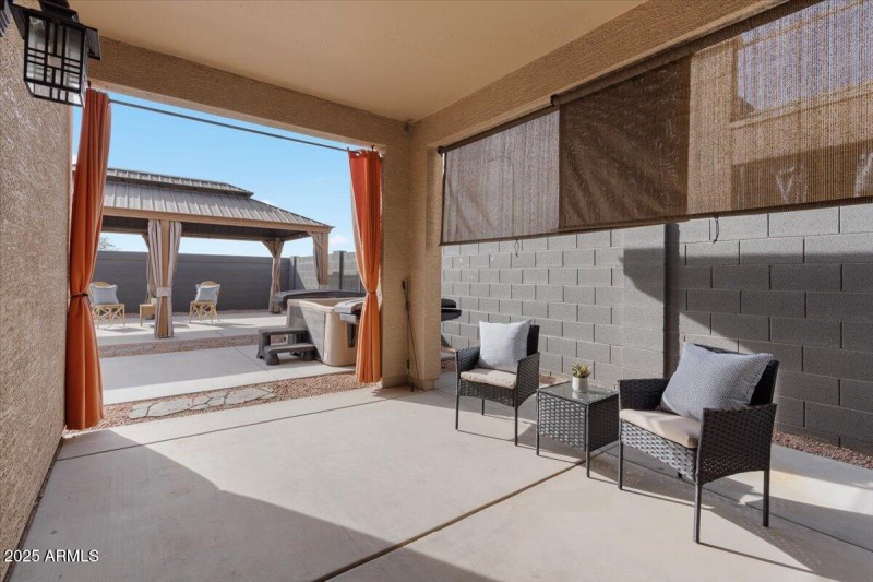 covered patio with sunscreens