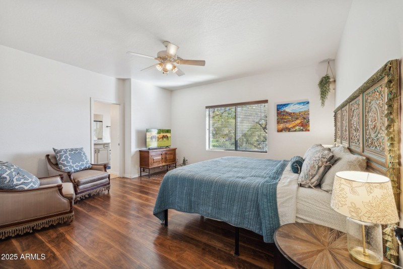 26-web-or-mls-4447-e-red-bird-rd