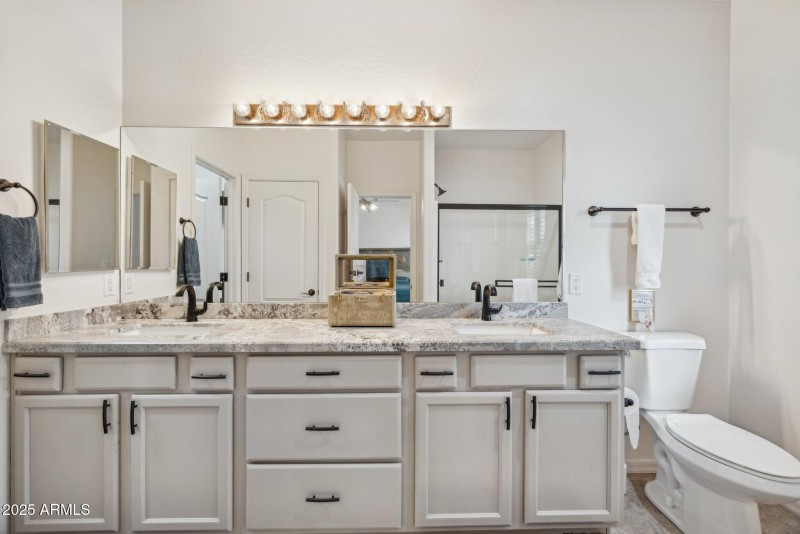 30-web-or-mls-4447-e-red-bird-rd