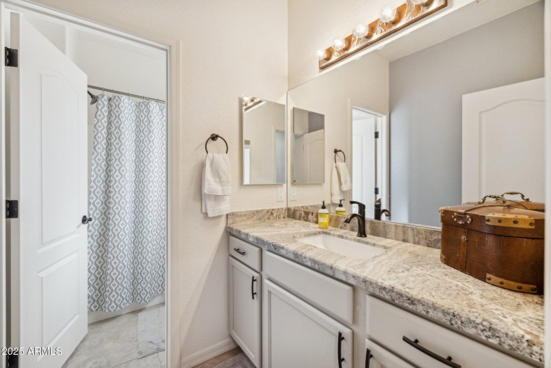 38-web-or-mls-4447-e-red-bird-rd