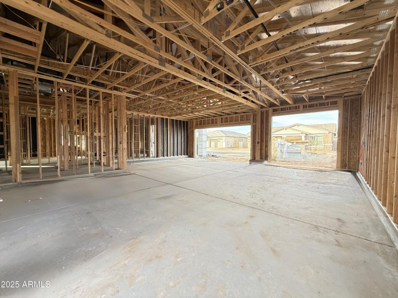 010.1 4 car tandem garaged