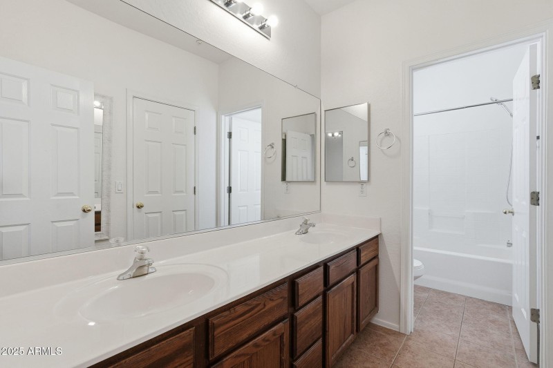 29-web-or-mls-029_ListerPros