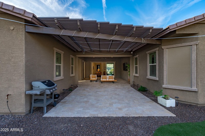 53-Large Covered Patio