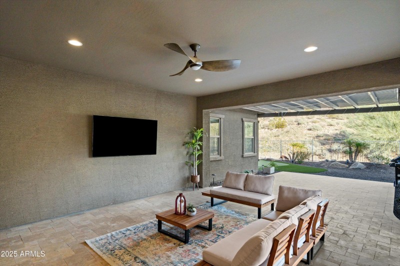 46-Large Covered Patio