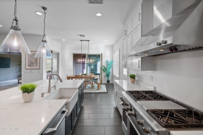 17-Kitchen to Dining