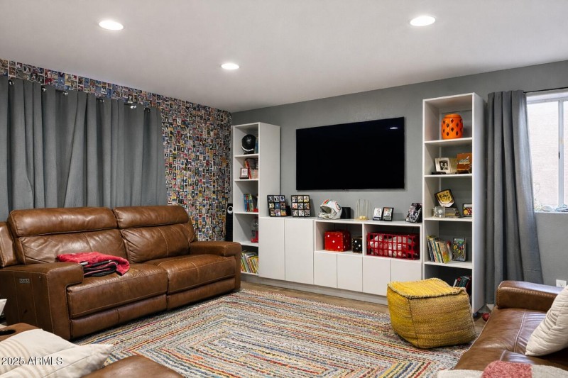 E5FE6BB6-FF8C-410E-9018-C1B19BA33360