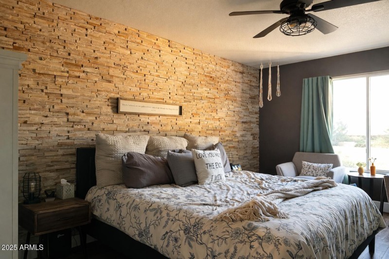 D5056066-33A6-405F-BB05-33C222A0A1EF