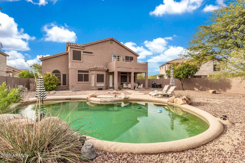 3033 N Sawyer-50_(2048)