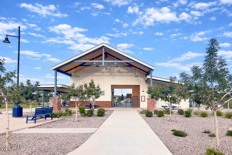 3AB3EAD9-9107-41E0-BAF6-ED87A7E8E5C0