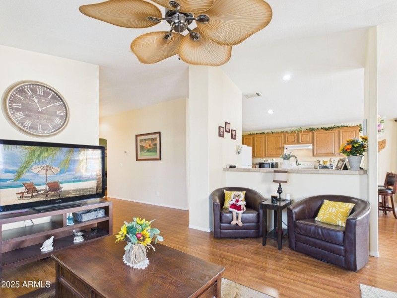 6-web-or-mls-CAM03379G0-PR0167-STILL006