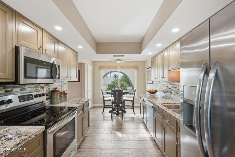 7Kitchen_Stainless Appliances