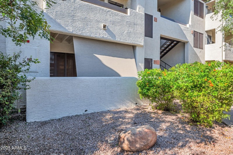 5-web-or-mls-9990 N Scottsdale Rd-5