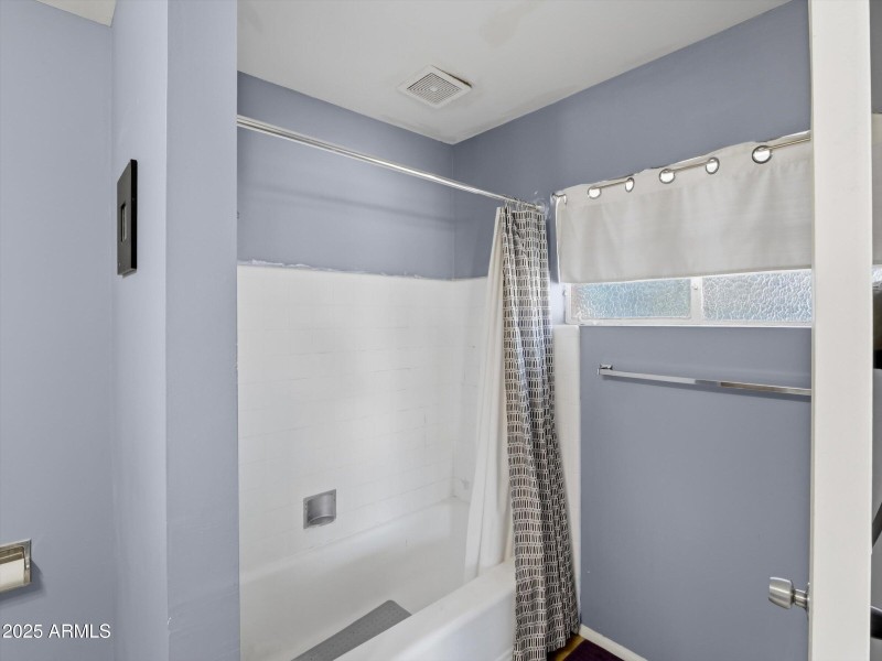 Bath Tub at Owners Suite