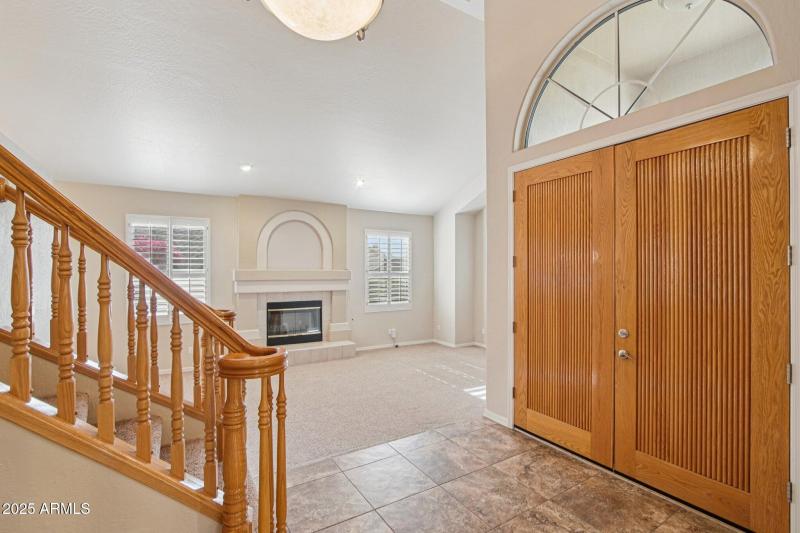 4-web-or-mls-E Desert Flower Ln-S2412-00