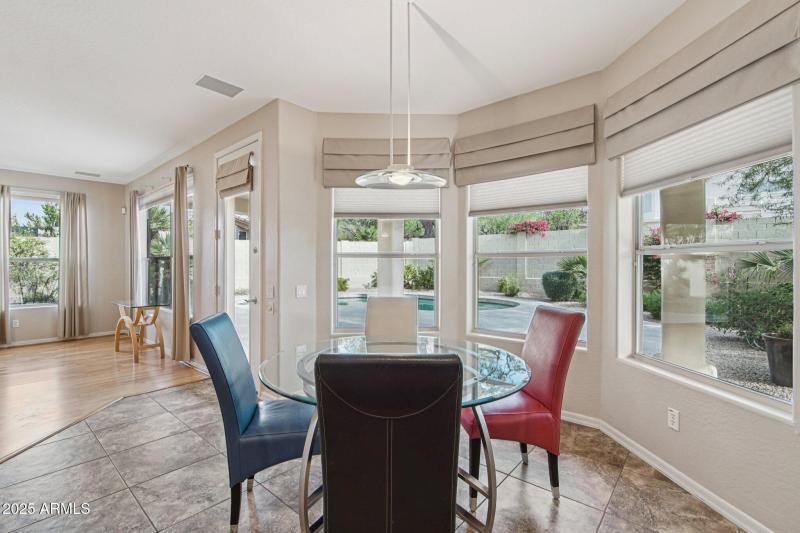 11-web-or-mls-E Desert Flower Ln-S2412-0